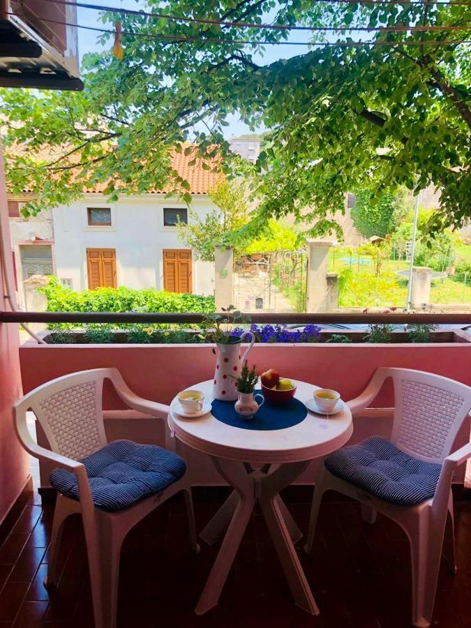 Beautiful Apartment With Balcony PUY Exterior foto